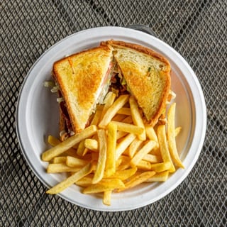 1/2-pound BLT Sandwich